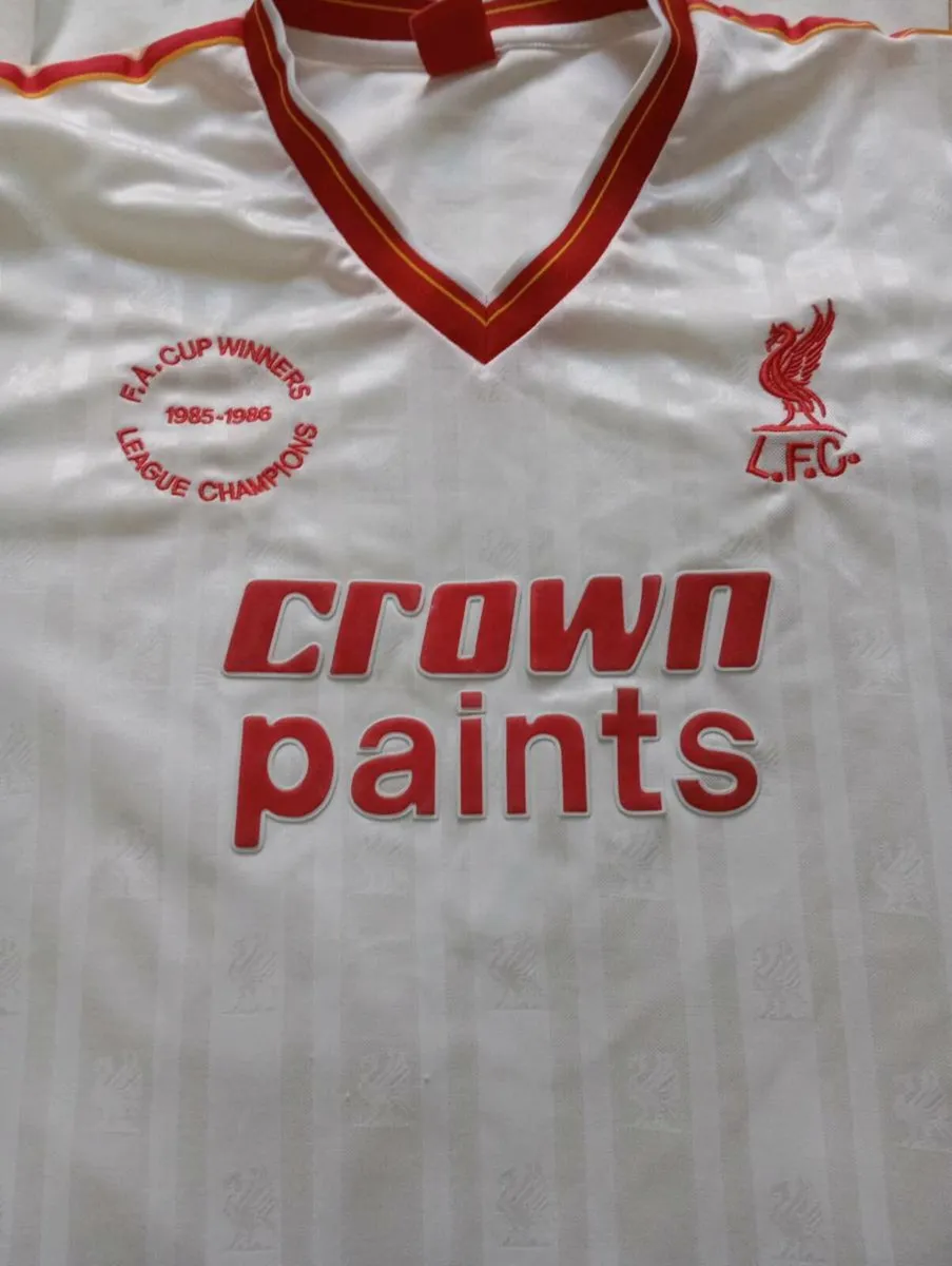 Liverpool Retro jersey - Image 4