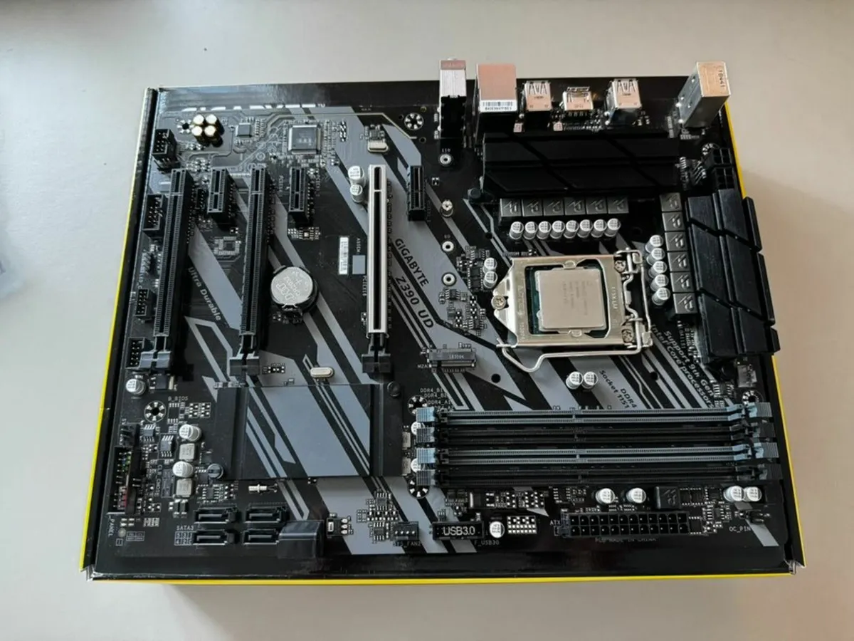 Gigabyte Z390 UD Motherboard + Intel Core i5-9600K - Image 2
