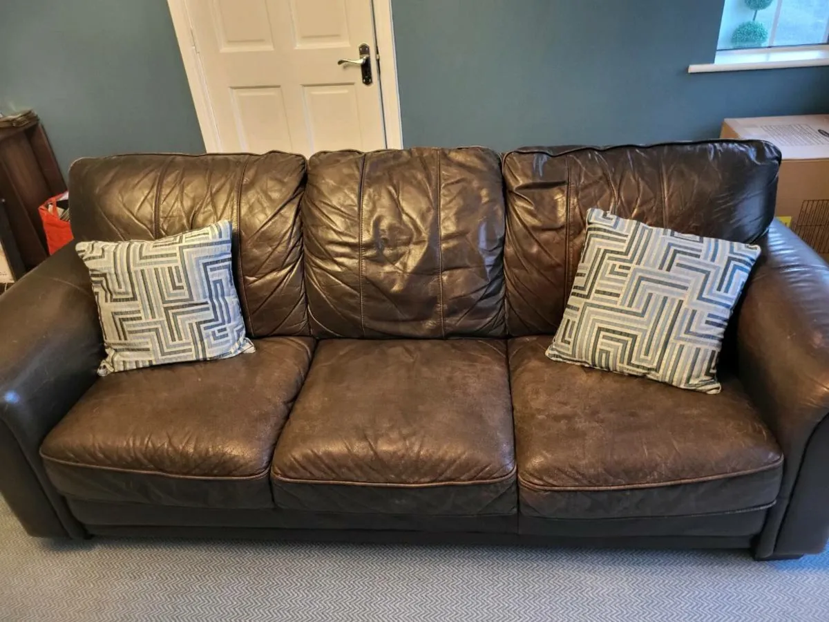 SOFA LEATHER 3+2 - Image 1