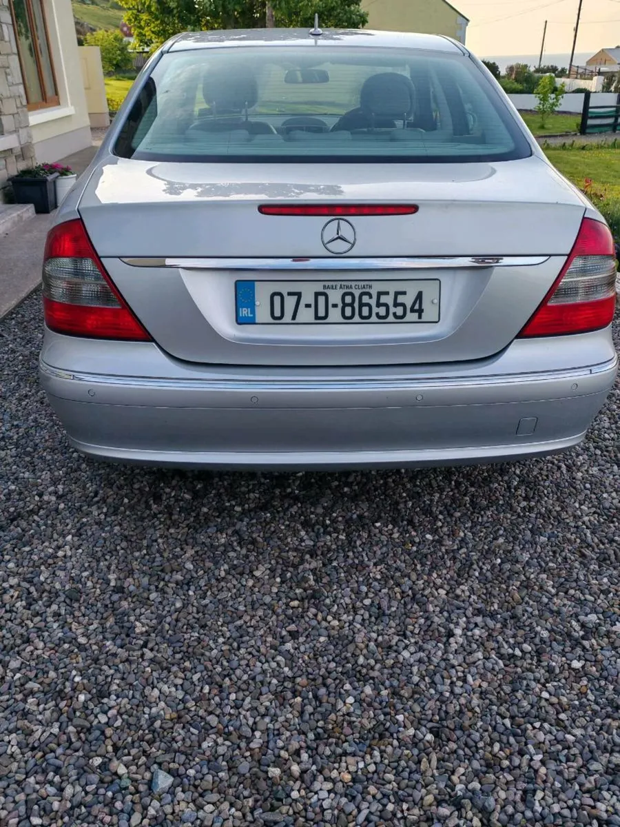 Mercedes Benz E Class - Image 2