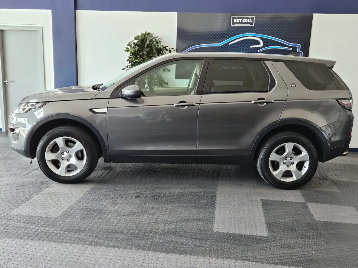 19 LANDROVER DISCOVERY SPORT HSE - Image 3