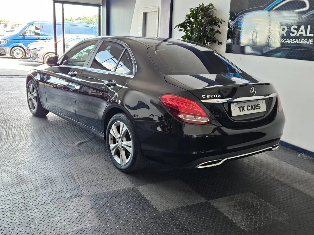 17 MERCEDES BENZ C-CLASS 220 **LOW KMS** - Image 1