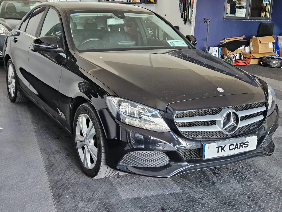 17 MERCEDES BENZ C-CLASS 220 **LOW KMS** - Image 2