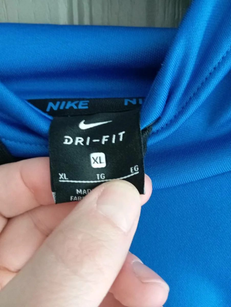 Nike Hoodie - Image 2