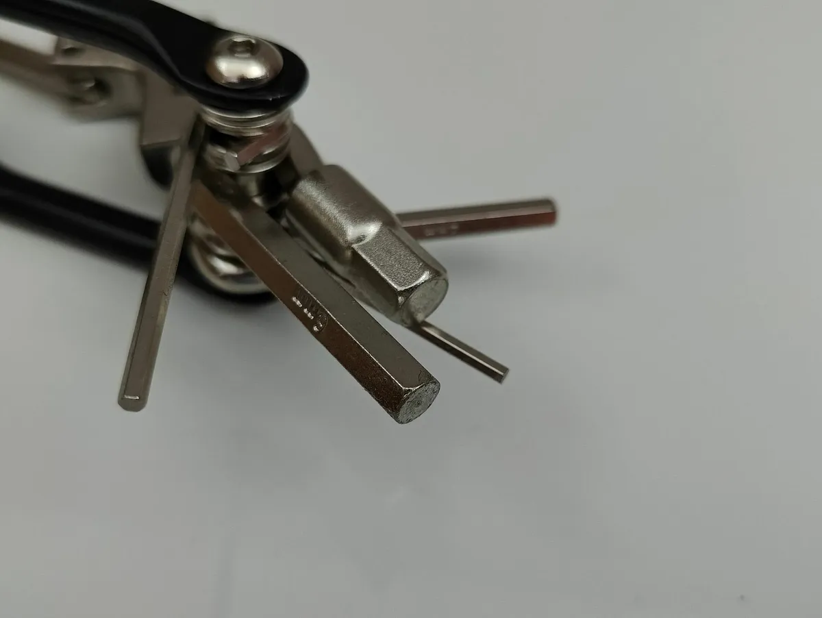 BICYCLE MULTI-TOOL - Image 4