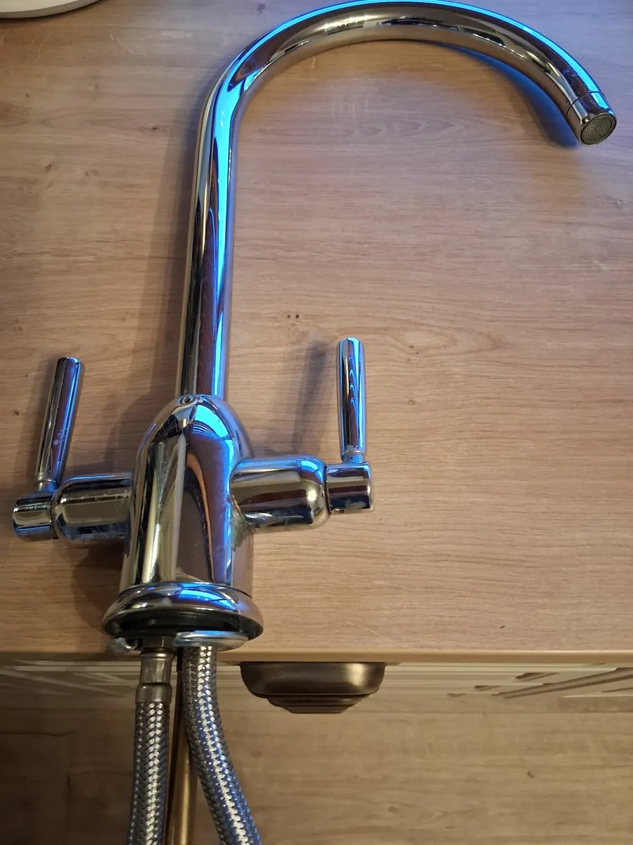 Chrome Kitchen Tap - Image 2
