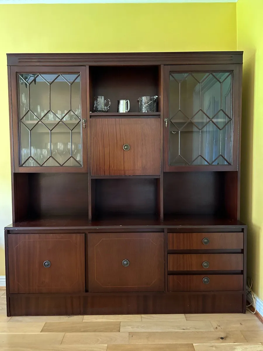 Display Cabinet