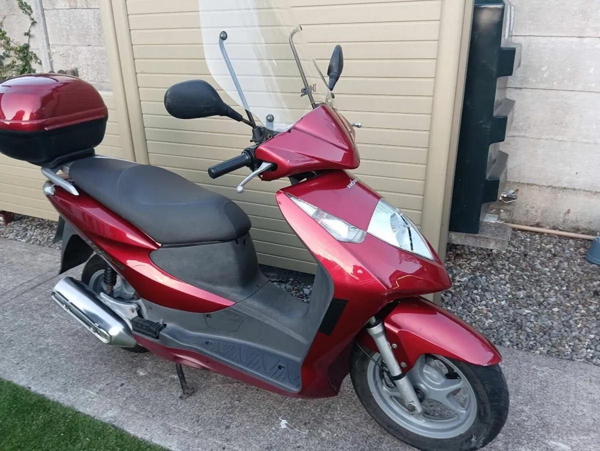 Honda Scooter 125cc - Image 2