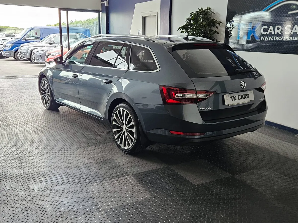 16 SKODA SUPERB STYLE ESTATE - Image 3