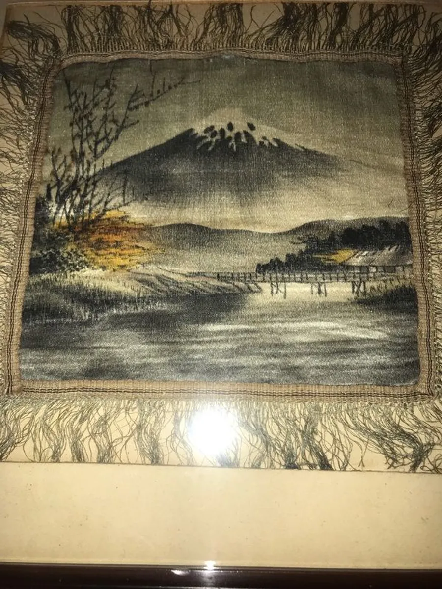 Framed vintage Japanese cushion covers - Image 3