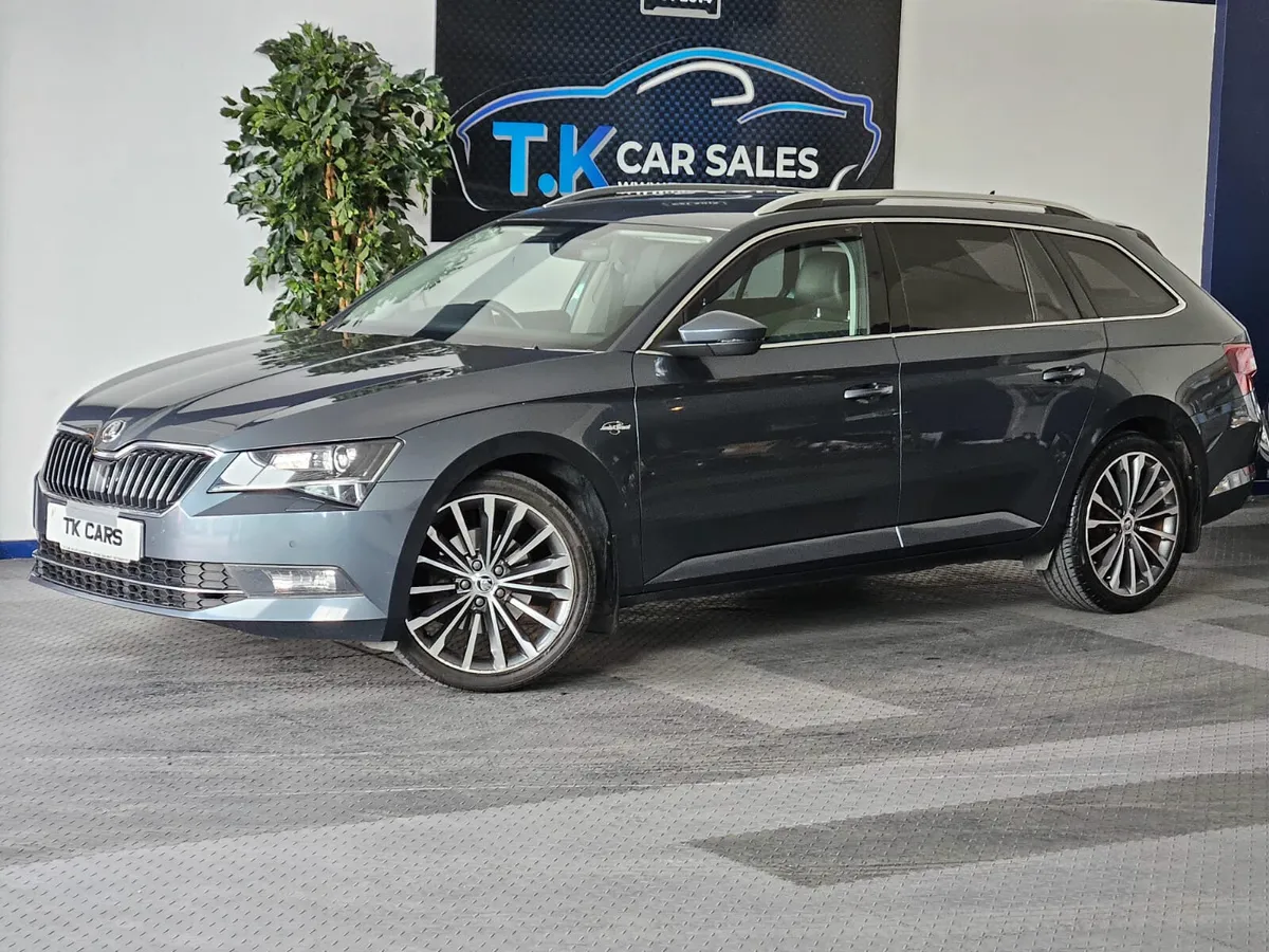 16 SKODA SUPERB STYLE ESTATE - Image 1