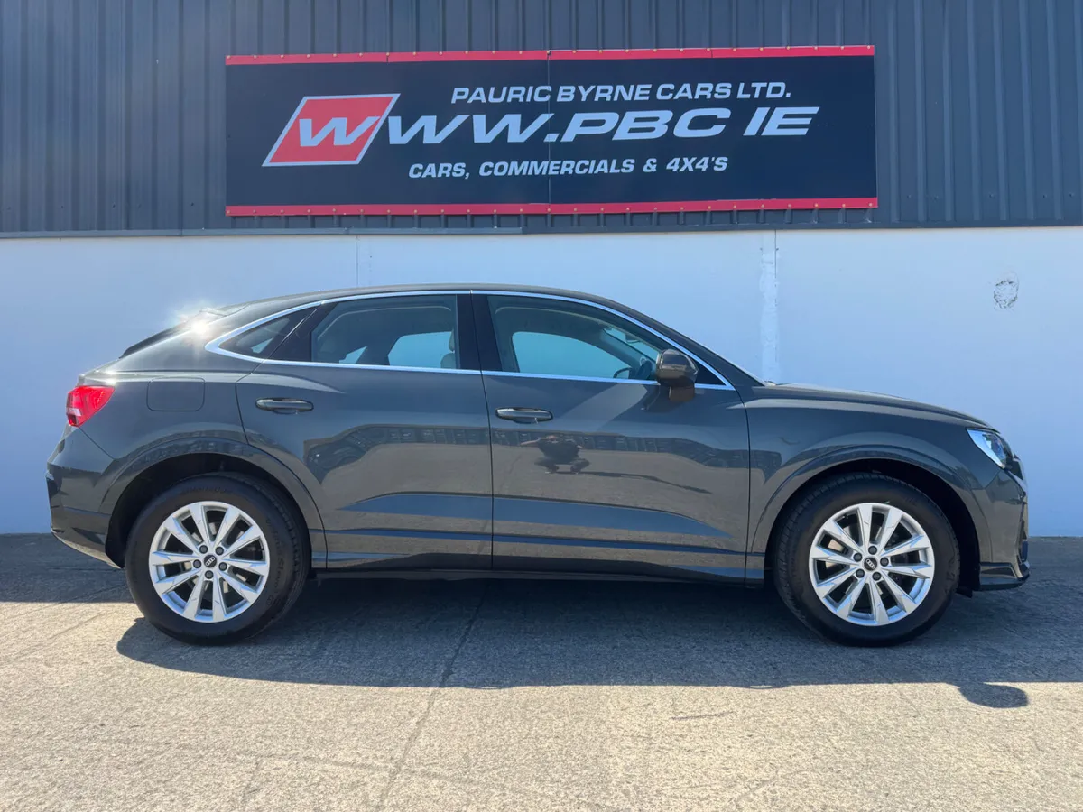 Audi Q3 2022 - Image 3