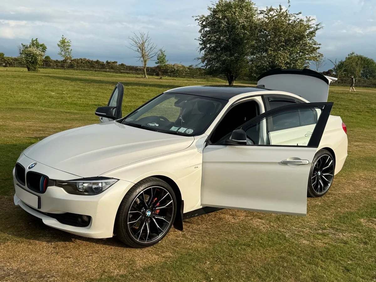BMW F30 2012 - Image 1