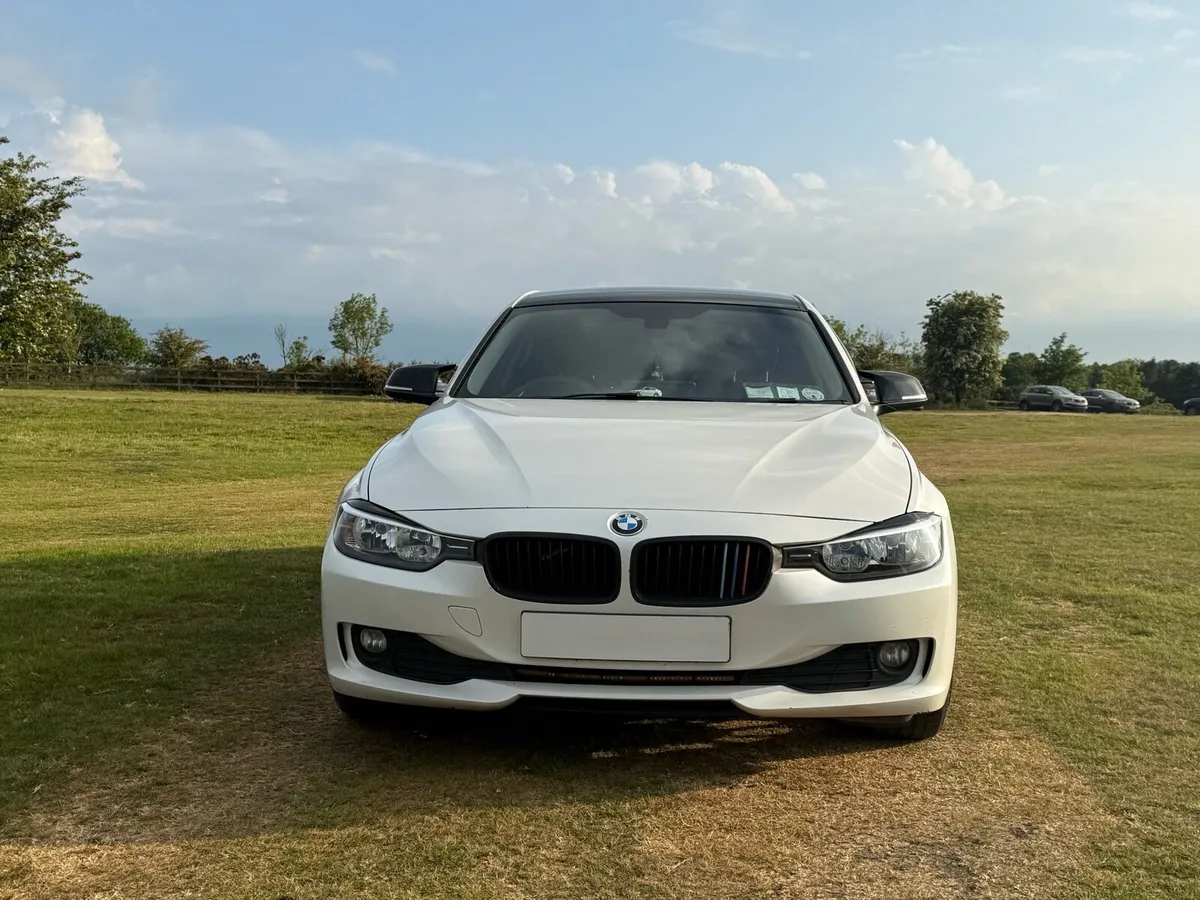 BMW F30 2012 - Image 3