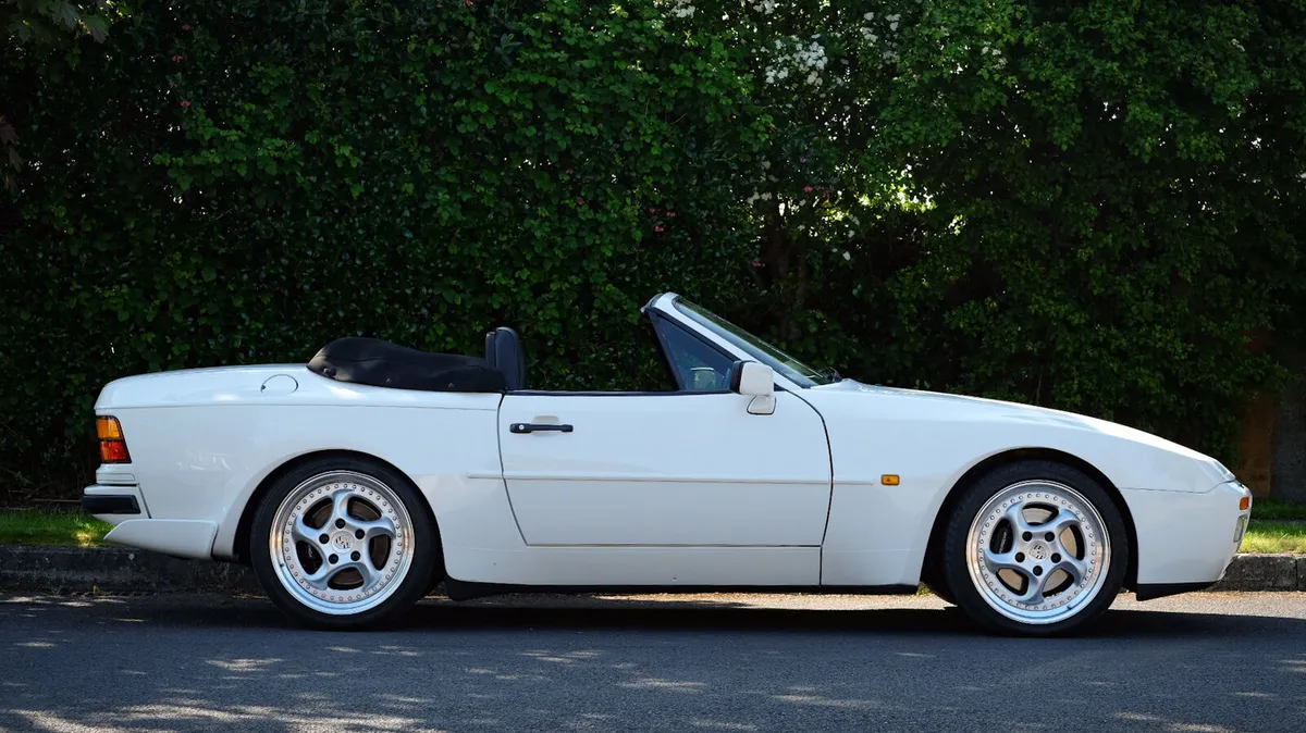 1989 Porsche 944 S2 Cabriolet 3.0 - Image 1