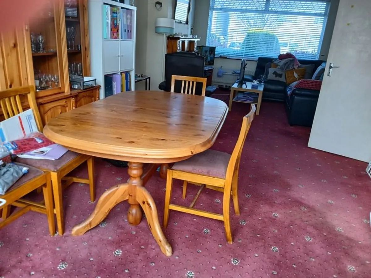 Inherited House with Dining room table - Image 1