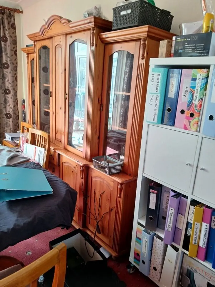 Inherited House with Dining room table - Image 4