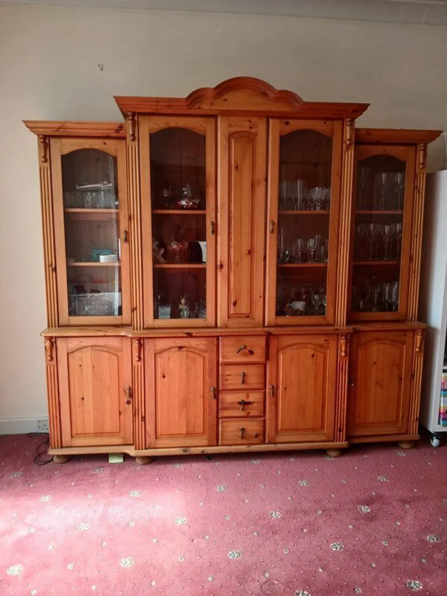 Display Cabinet - Image 1