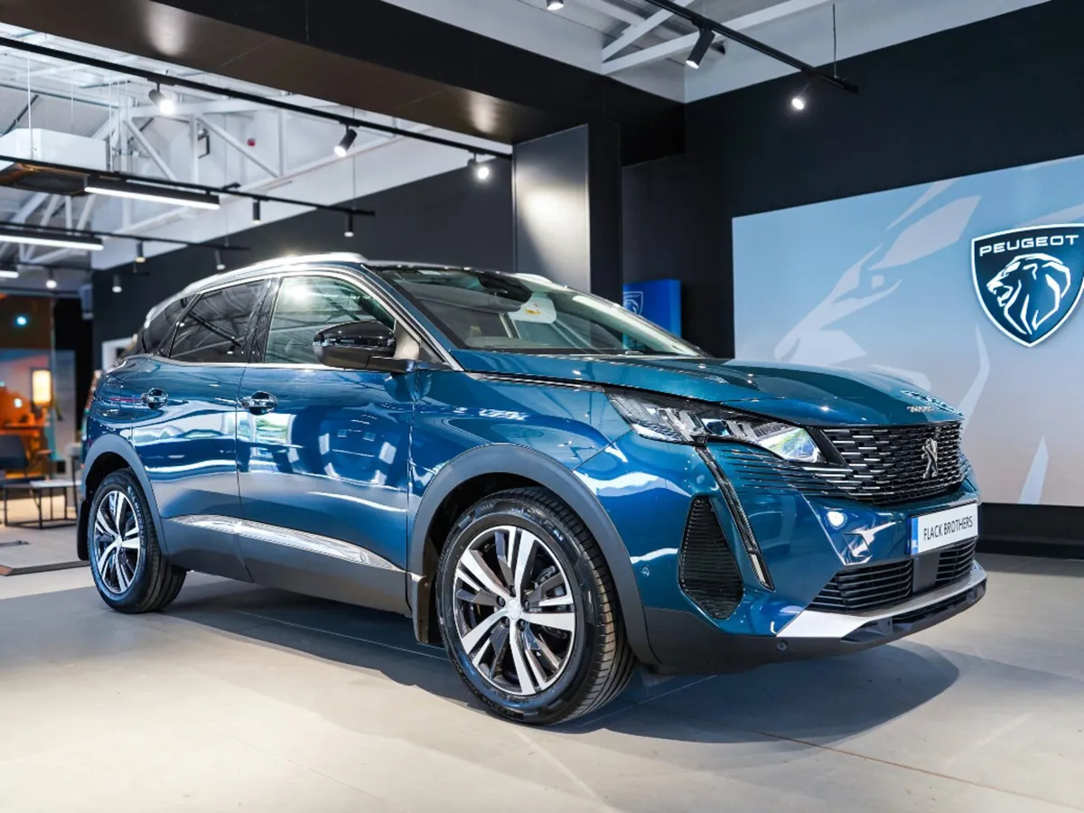 2023 Peugeot 3008 Allure 1.2 PureTech 130bhp - Image 1