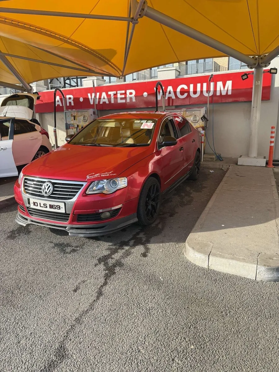 Volkswagen Passat B6 - Image 2