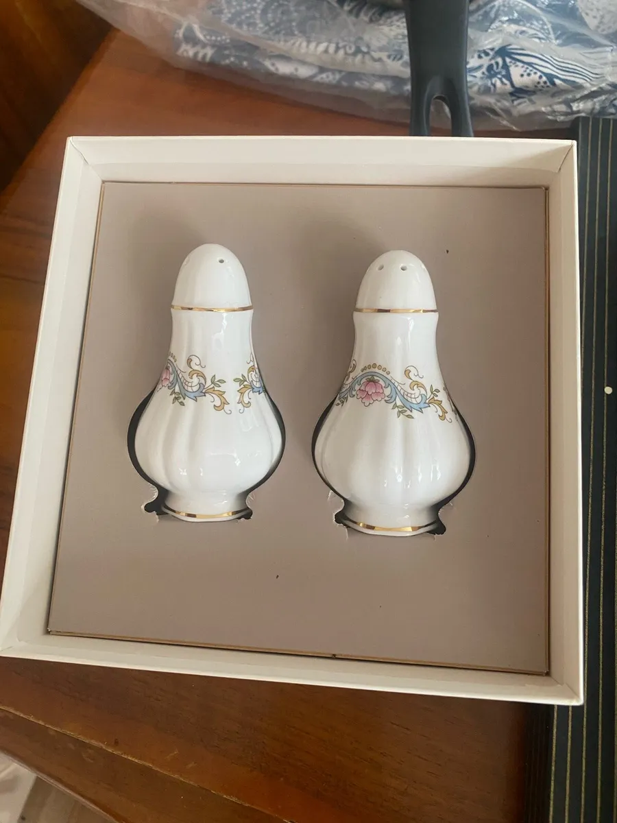 Paragon fine bone china Salt & Pepper New - Image 1