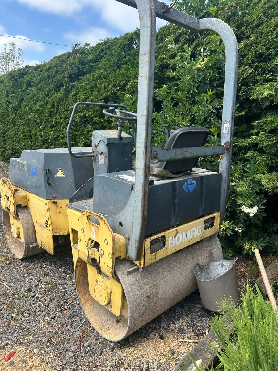 Bomag 120 roller - Image 2