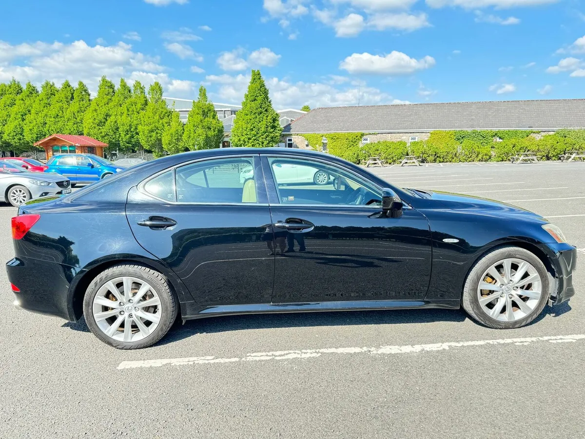 Car - Image 1