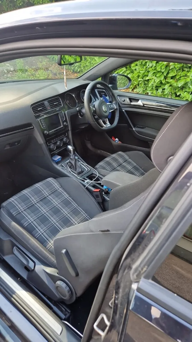 Volkswagen Golf 2015 - Image 4