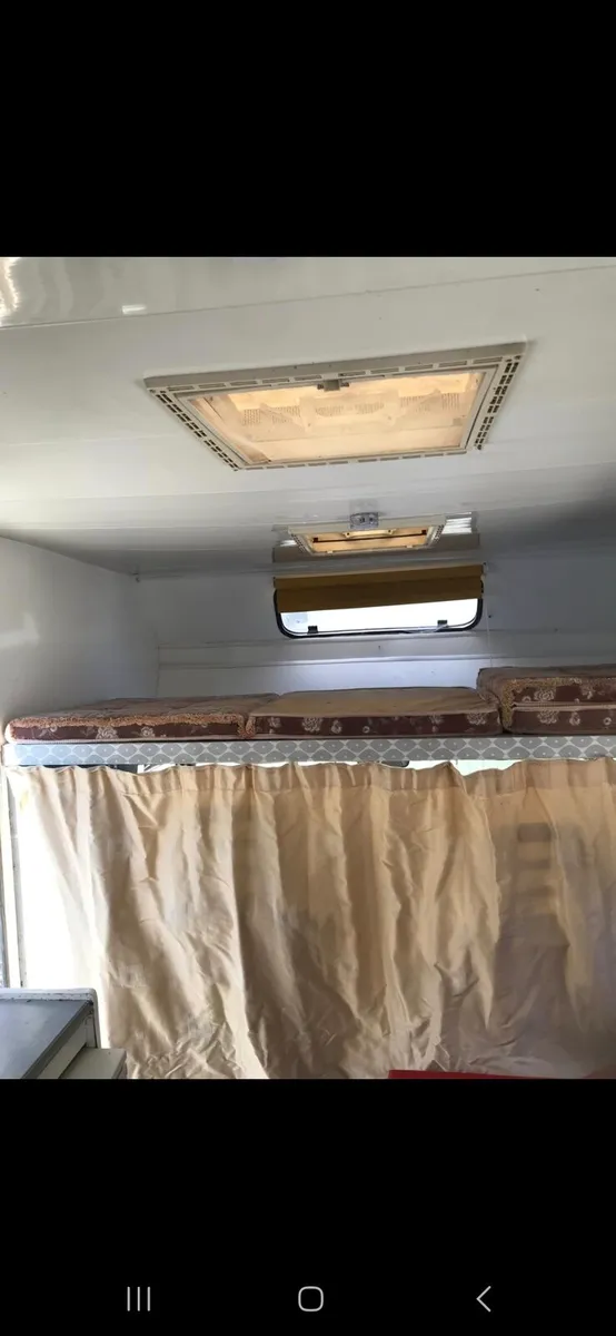 Camper - Image 4