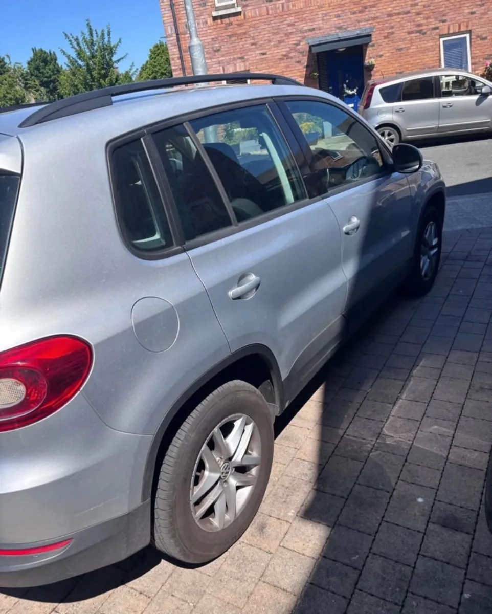 Volkswagen Tiguan 2008 - Image 3