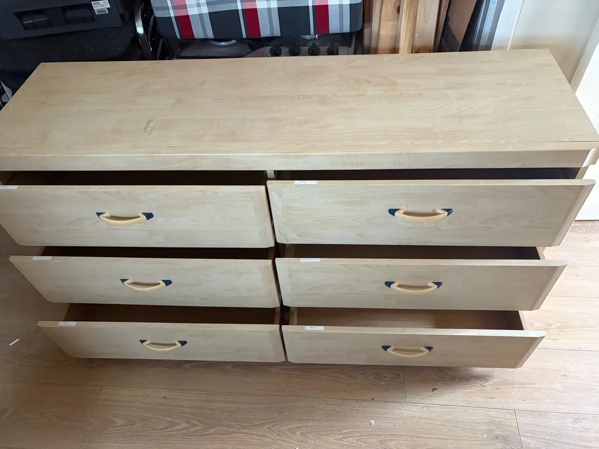 set of drawers - Image 2