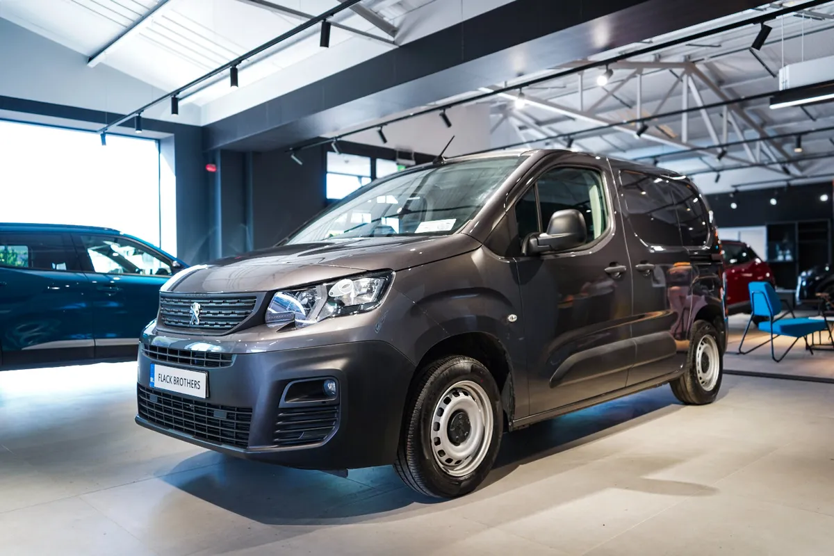 2024 Peugeot Partner Active Plus - Image 4