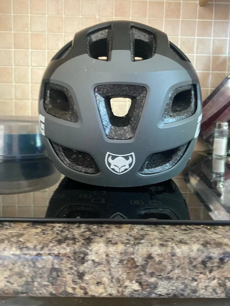 Tsg mountain bike helmet - Image 4