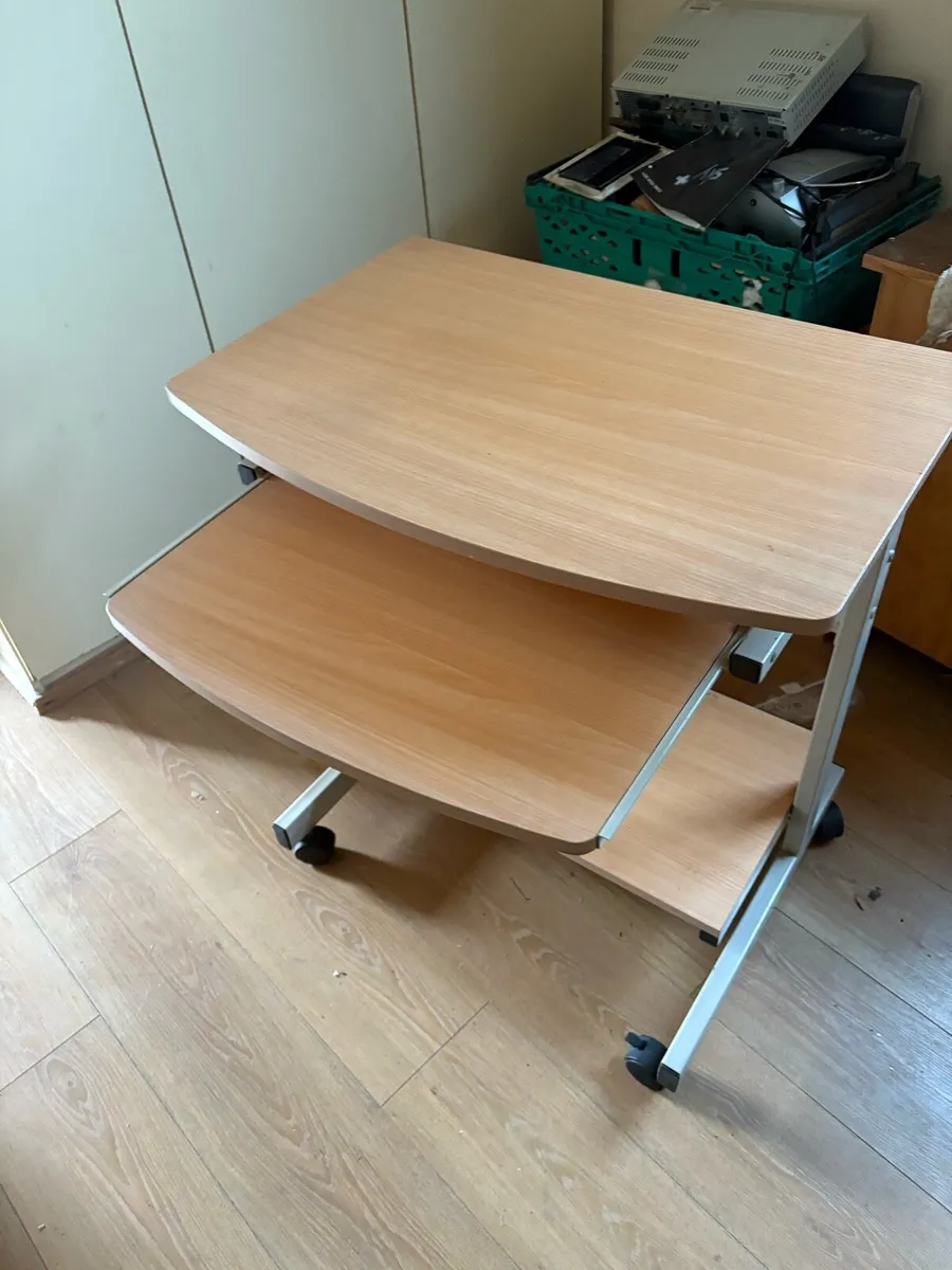 movable desk - Image 4
