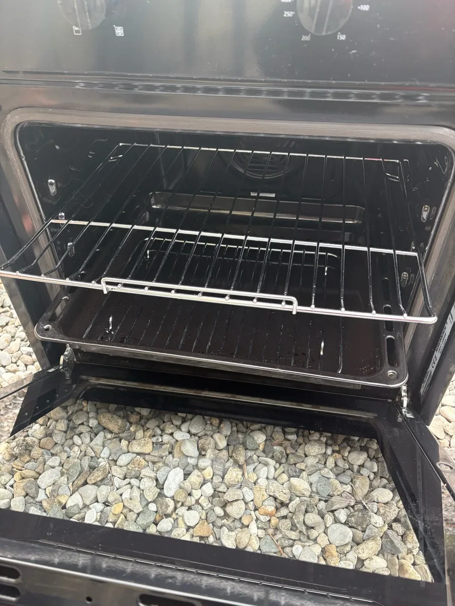 oven - Image 2