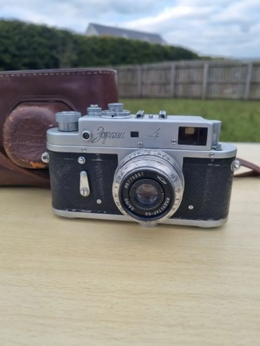 Vintage Soviet camera Zorki 4 - Image 2