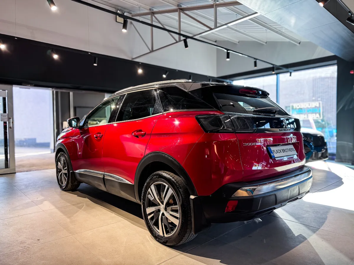 2021 Peugeot 3008 Allure 1.5 BlueHDi 130bhp - Image 4