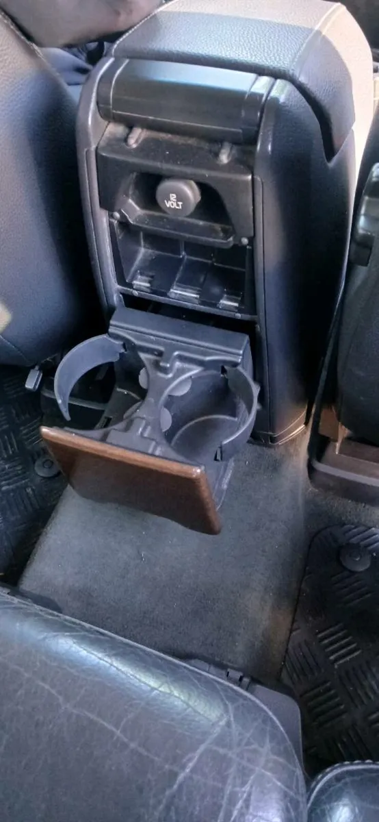 Volvo XC90 Automatic 7 Seater - Image 3
