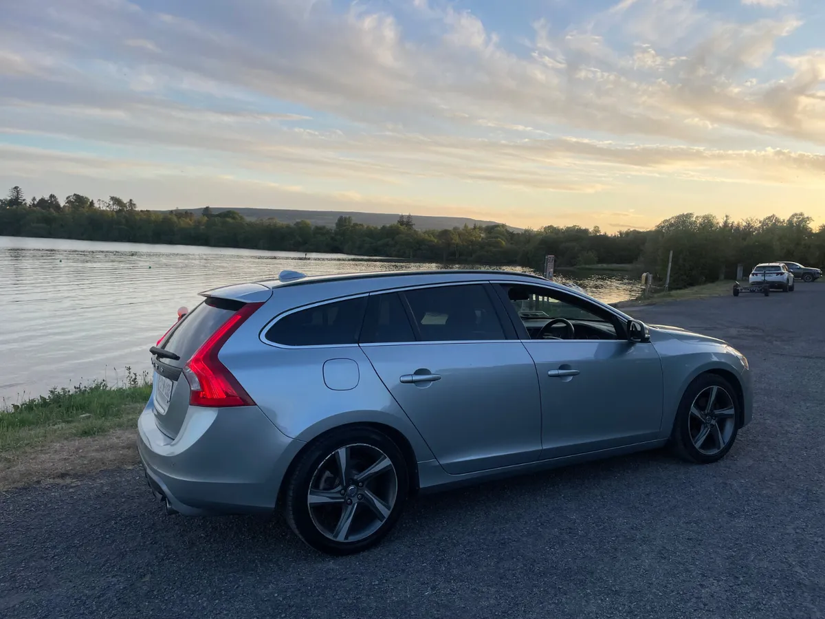 Volvo V60 R-Design 2013 1.6 diesel nct 12/25 - Image 2