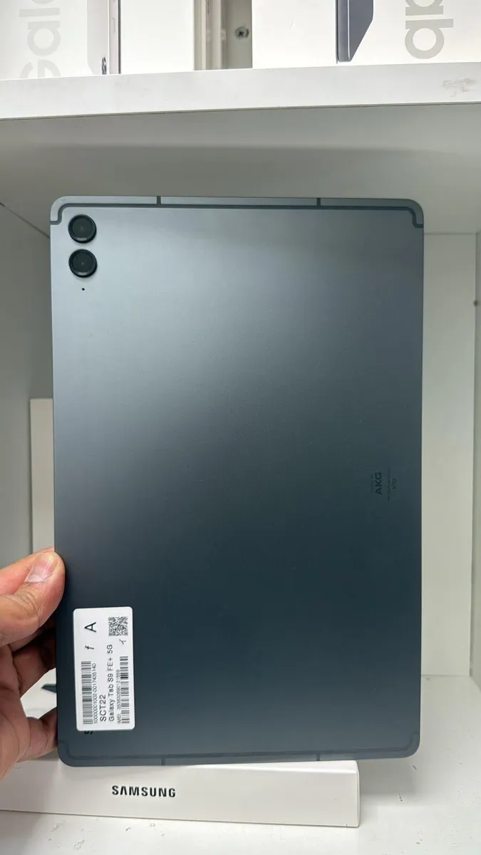 Samsung Tab S9 FE Plus - 5G 128 GB  A Grade - Image 1