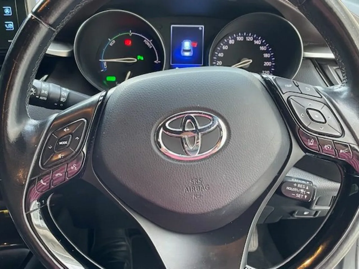 Toyota C-HR July 2017 SOL model - Image 2