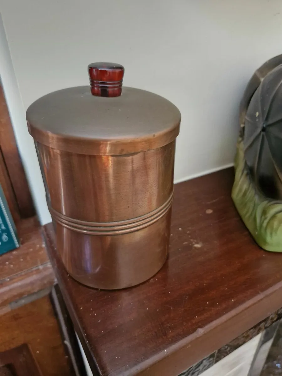 Miscellaneous items - Image 3