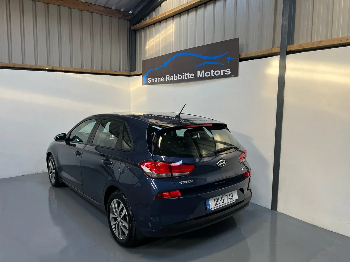 181 HYUNDAI I30 1.6 crdi DELUXE - Image 4