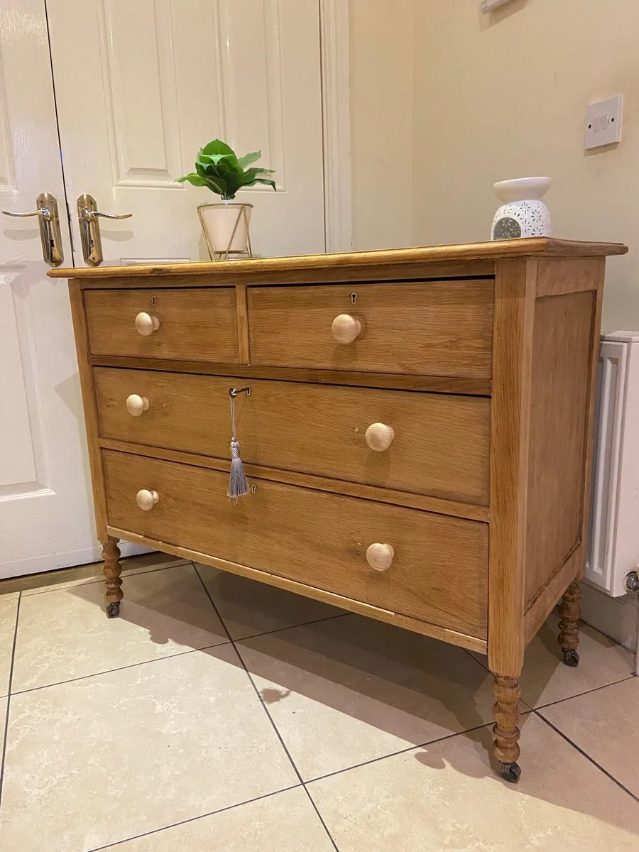 Victorian French oak low size dresser - Image 1