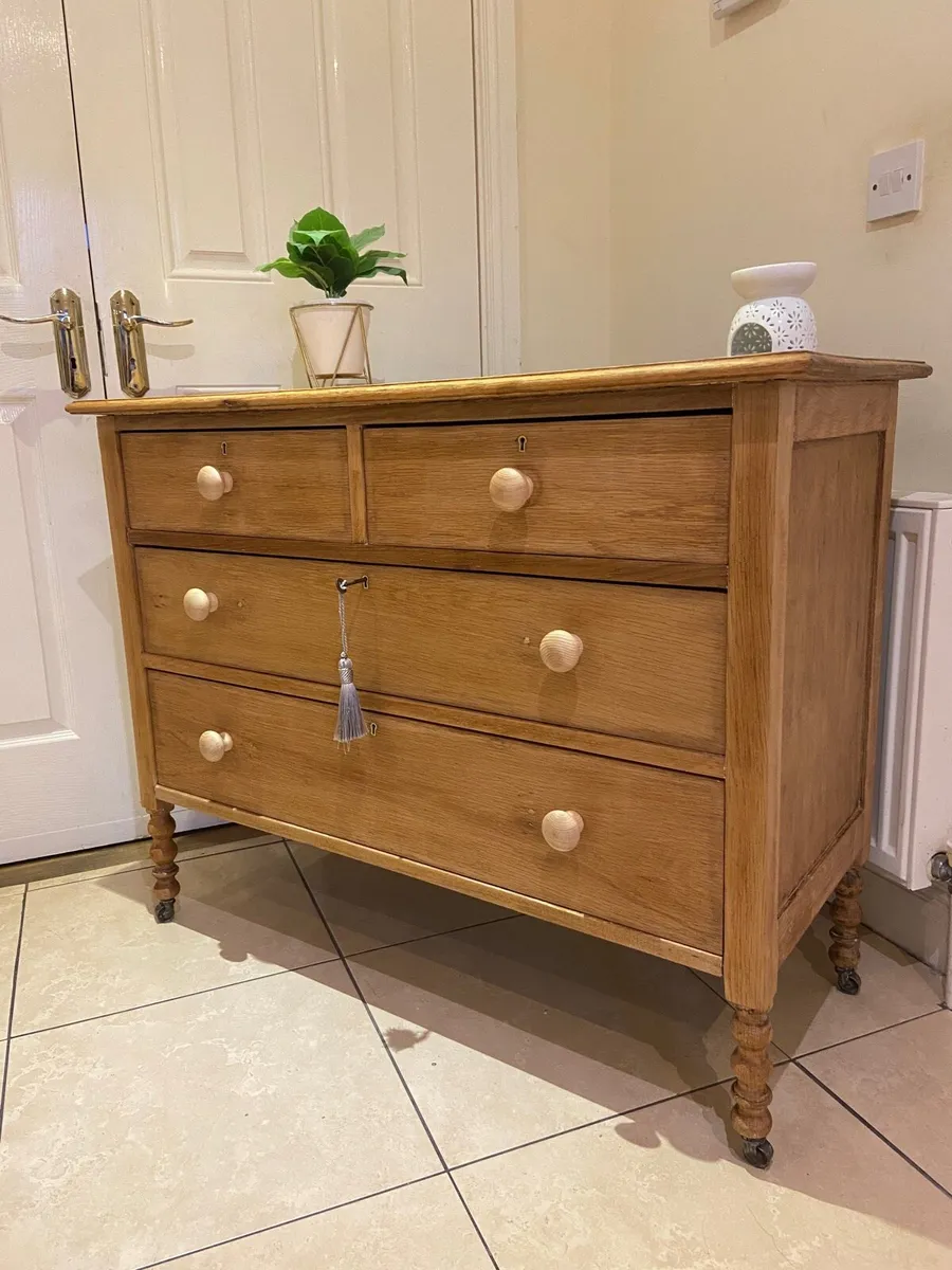 Victorian French oak low size dresser - Image 2