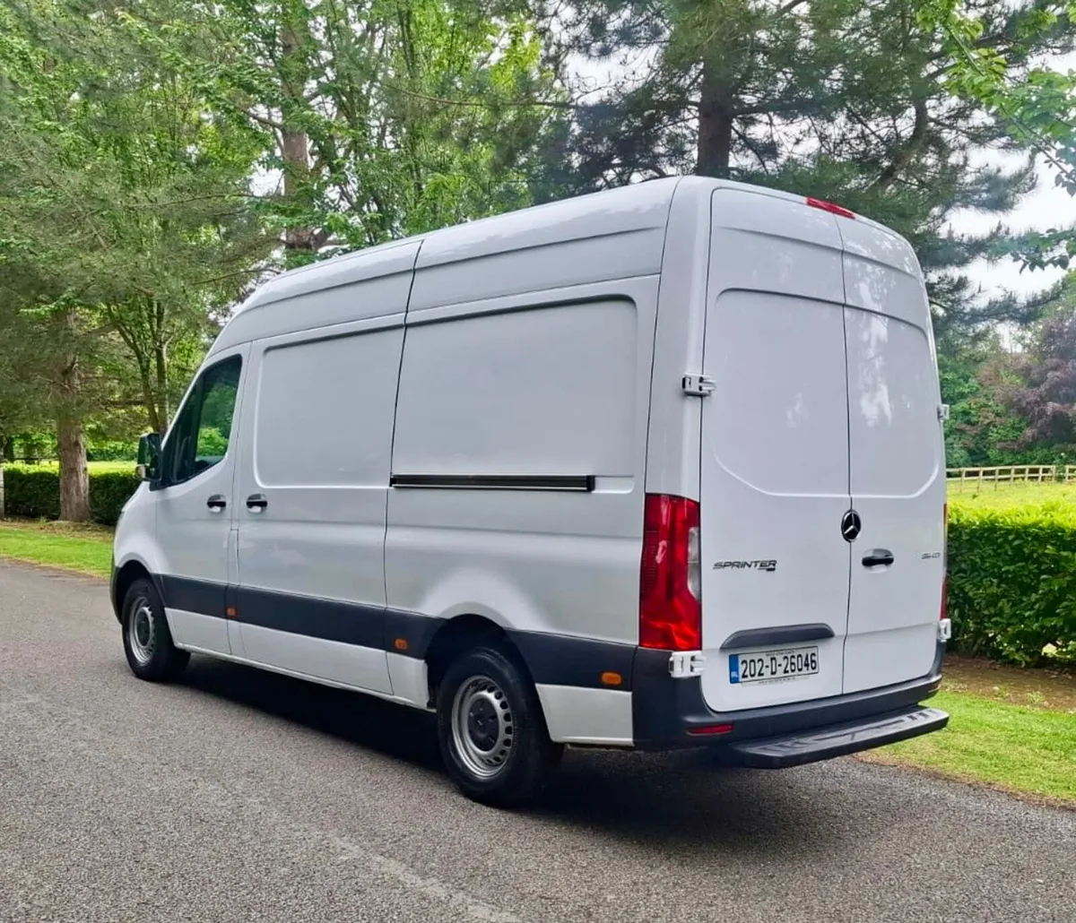 Mercedes-Benz Sprinter 2020 - Image 2