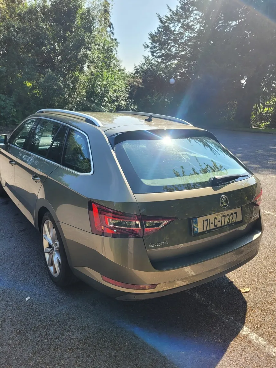 Skoda Superb 2017 - Image 4