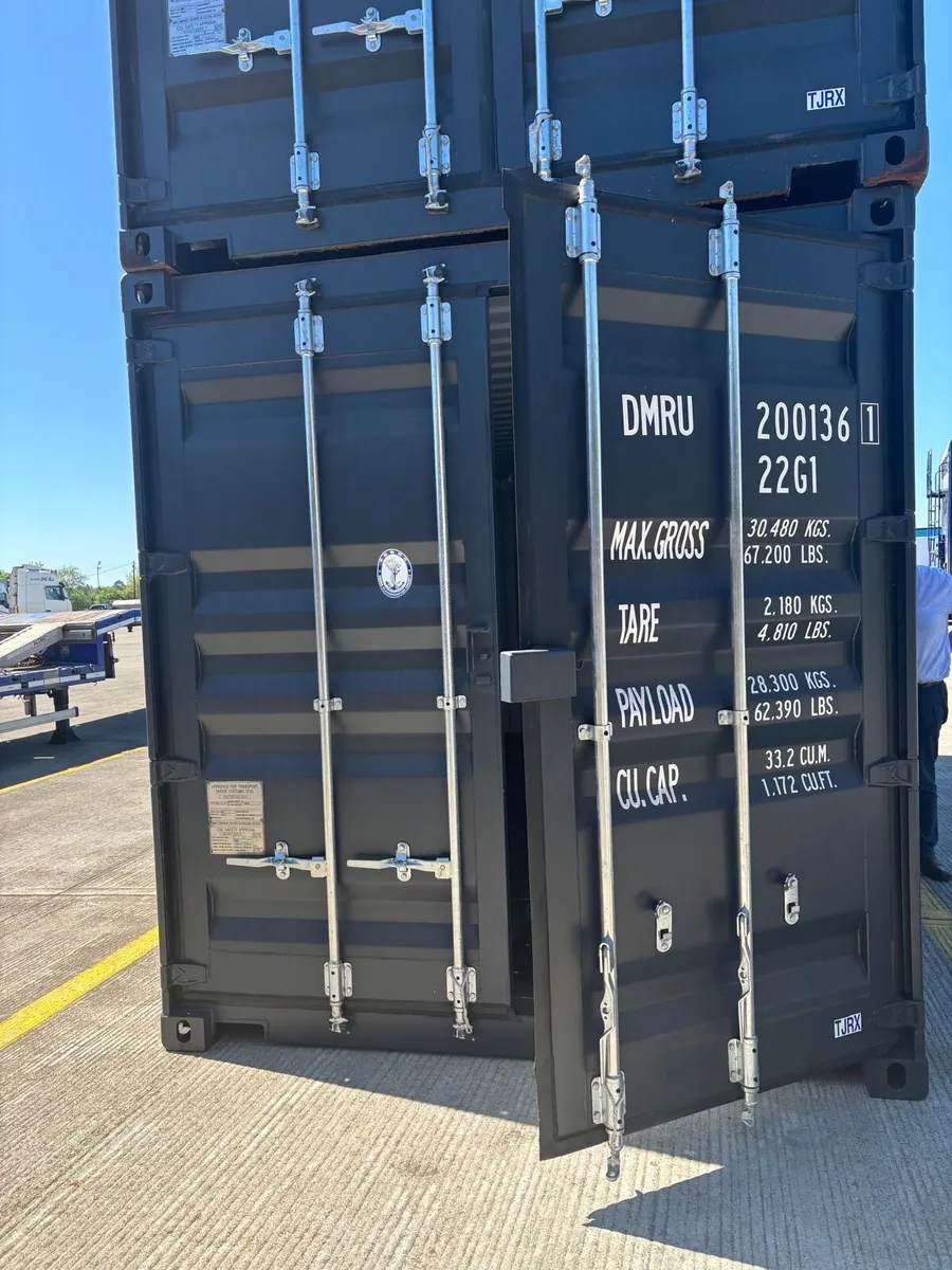 Shipping Containers - Image 4