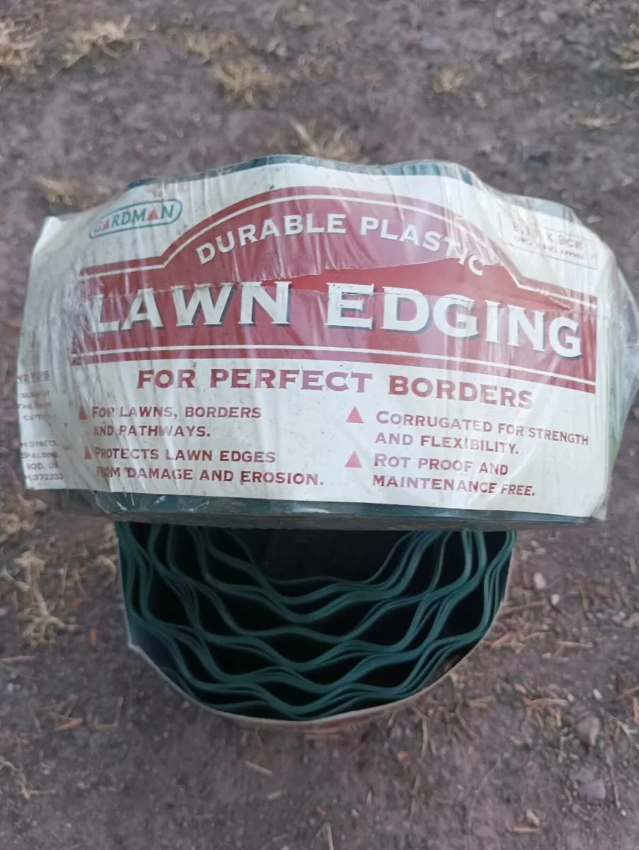 2 roll's of garden edging - Image 3