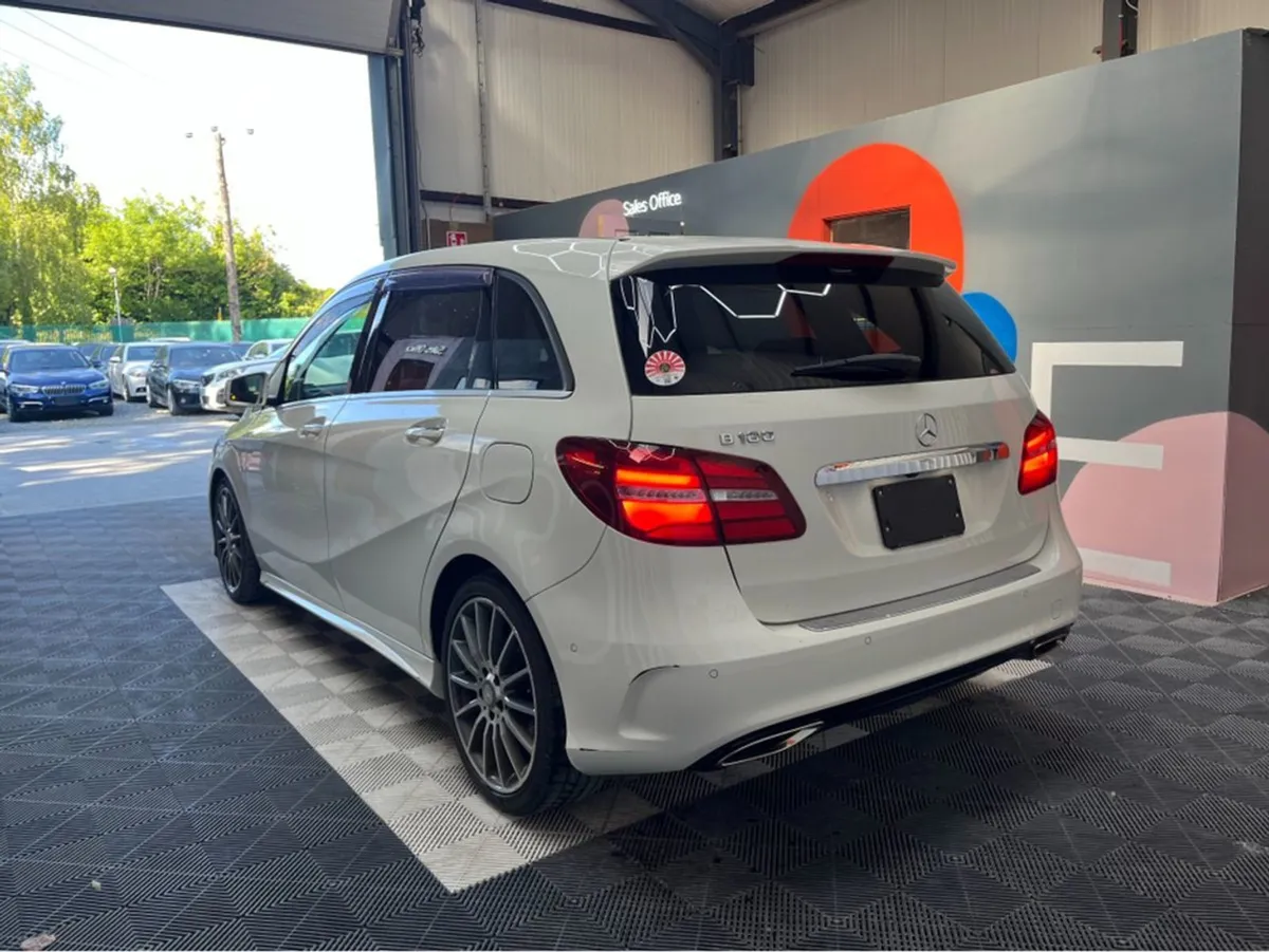 Mercedes-Benz B-Class 1.6 Petrol / 68k KMs / Heat - Image 4